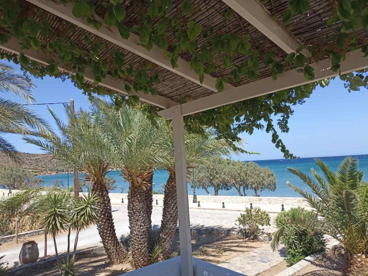 Grandes Apartments Sea Front باليكاسترون المظهر الخارجي الصورة