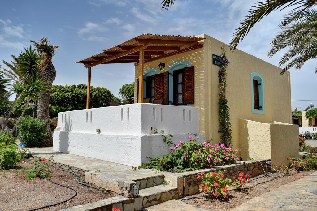 Grandes Apartments Sea Front باليكاسترون المظهر الخارجي الصورة